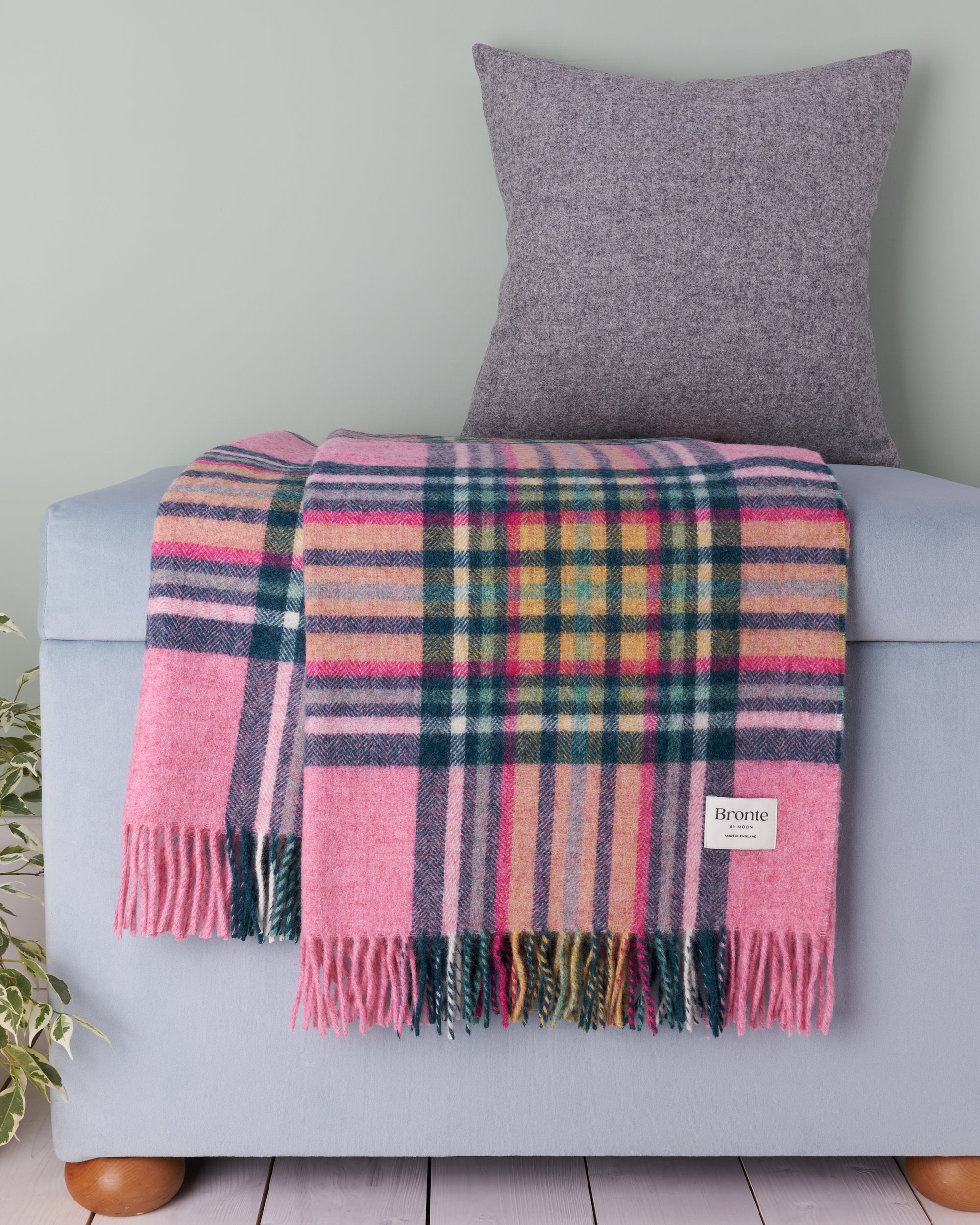 Bronte by Moon St Ives Pink Shetland Wool Blanket Throw