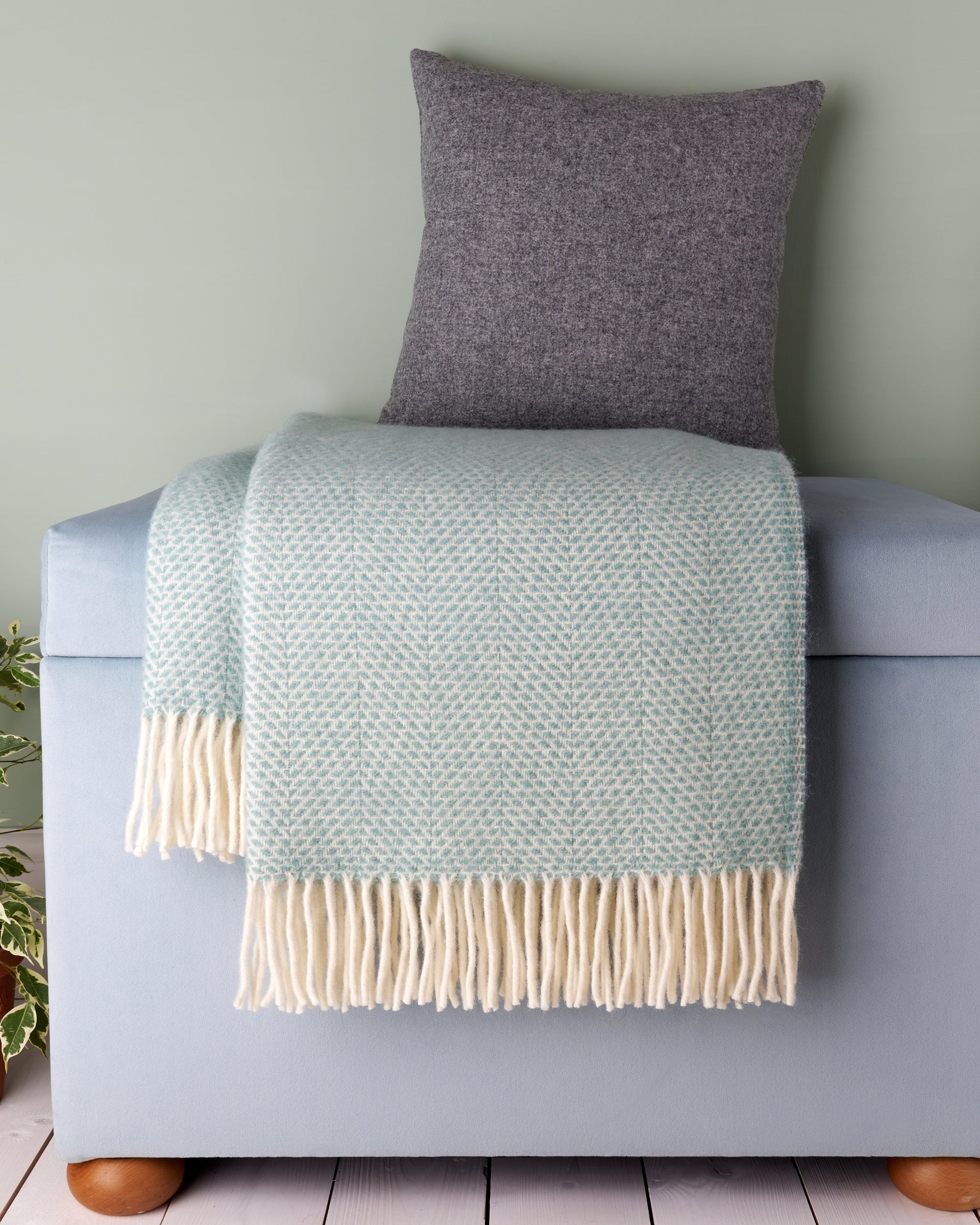 Tweedmill Beehive Ocean Wool Blanket Throw