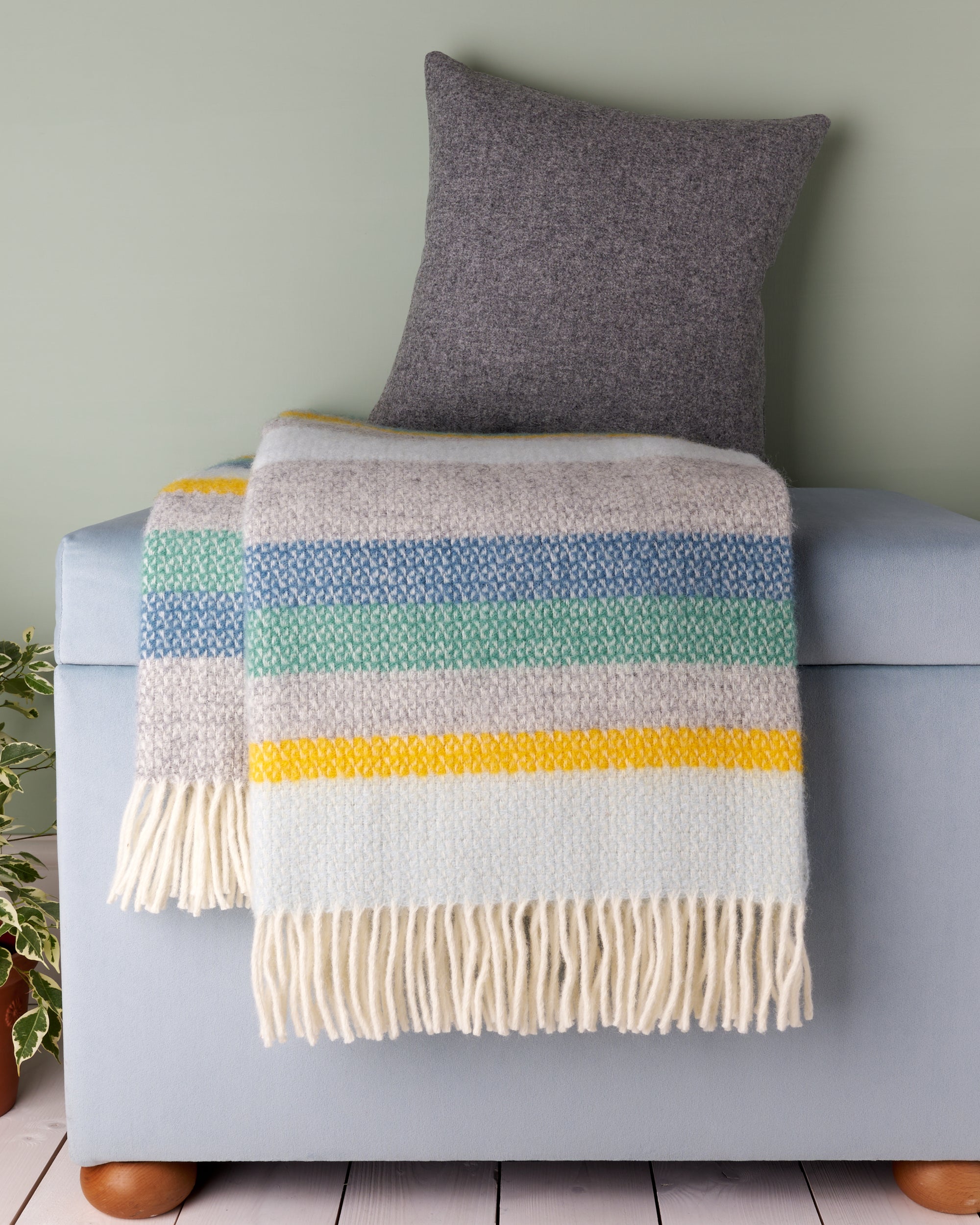 Tweedmill illusion stripe horizon wool blanket throw